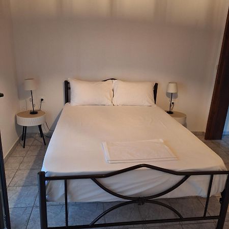 Areti Apartment Áfra 外观 照片