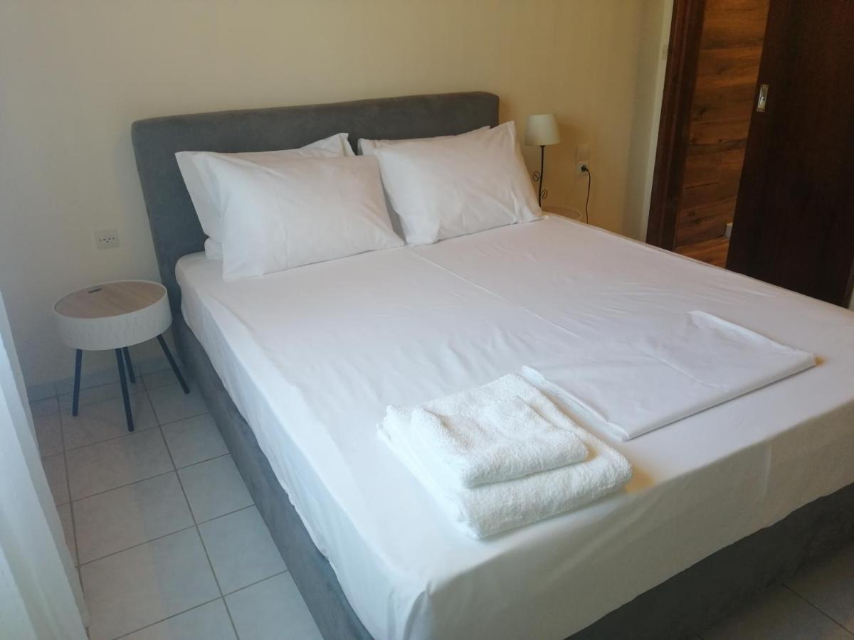 Areti Apartment Áfra 外观 照片